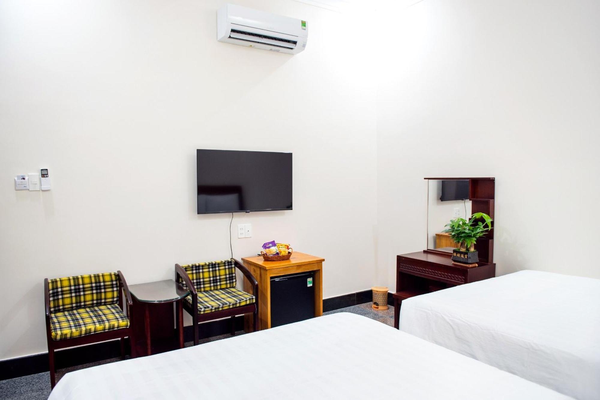 Minh Lam Hotel Pleiku Exterior foto